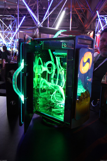 Name: games_convention_casemodding_2008_020.JPG Größe: 1333x2000 Dateigröße: 684099 Bytes