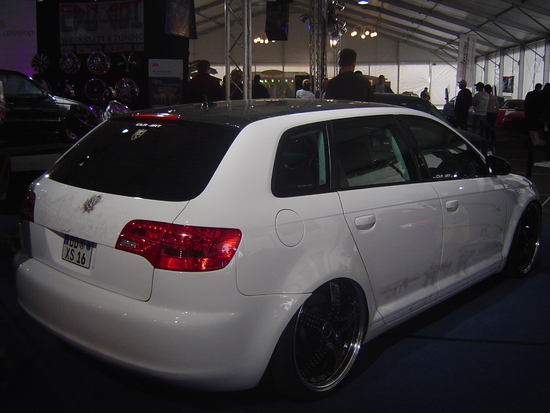 Name: Audi_A3_Sportback_.JPG Größe: 2048x1536 Dateigröße: 1275202 Bytes