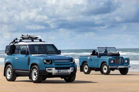 Name: Defender_90_Marine_Blue_Edition_19.jpg Größe: 1024x683 Dateigröße: 51919 Bytes