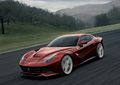 Auto - Ferrari F12 Berlinetta - Stärker, schneller, leichter