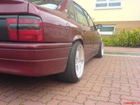 Name: Opel-Vectra_turbo_4x43.jpg Größe: 450x337 Dateigröße: 27579 Bytes