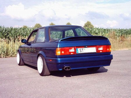 Name: BMW-e30_325i3.jpg Größe: 450x337 Dateigröße: 65444 Bytes