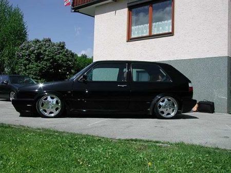 Name: VW-Golf_2_16V_mit_Weber2.jpg Größe: 450x337 Dateigröße: 39295 Bytes