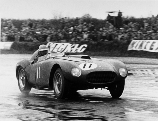 Name: Ferrari_375_MM_Weltmeisterauto_1954.jpg Größe: 3140x2404 Dateigröße: 1102260 Bytes