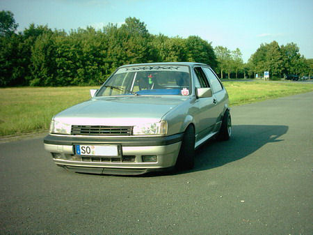 Name: VW-Polo_86c_2F_GT_Coupe.jpg Größe: 450x337 Dateigröße: 46290 Bytes