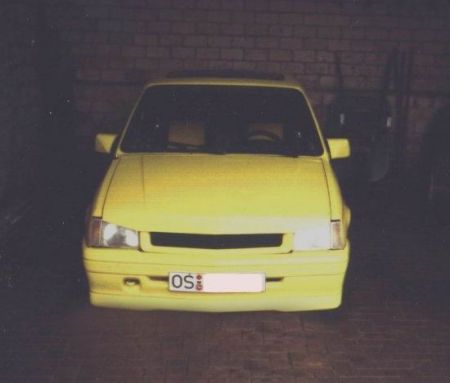 Name: Opel-Corsa_A-CC_zitrusgelb2.jpg Größe: 450x383 Dateigröße: 15856 Bytes