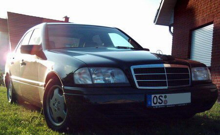 Name: Mercedes-Esprit_C200.jpg Größe: 450x276 Dateigröße: 48173 Bytes