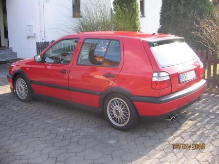 Name: VW-Golf_3100.jpg Größe: 450x337 Dateigröße: 32526 Bytes