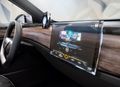 Auto - CES 2024: Continental bettet Display in Swarovski-Kristall