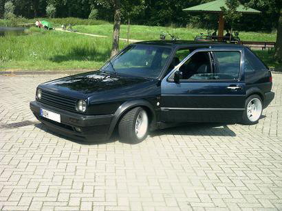 Name: VW-Golf_II_Edition_Blue4.jpg Größe: 410x308 Dateigröße: 45851 Bytes