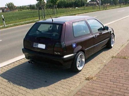 Name: VW-Golf_3205.jpg Größe: 450x337 Dateigröße: 31748 Bytes