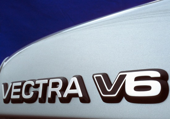 Name: Opel-Vectra-2677.jpg Größe: 2480x1736 Dateigröße: 1346477 Bytes