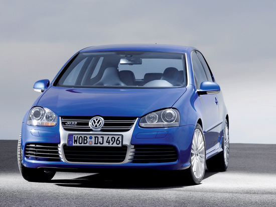 Name: 2006-Volkswagen-R32-Blue-F-1280x960.jpg Größe: 1280x960 Dateigröße: 246959 Bytes