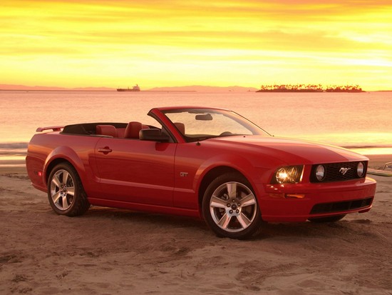 Name: 2005-Ford-Mustang-GT-Convertible.jpg Größe: 1280x960 Dateigröße: 183325 Bytes