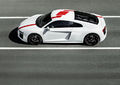 Luxus + Supersportwagen - Puristische Fahrdynamik: der neue Audi R8 V10 RWS