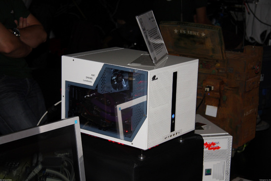 Name: games_convention_casemodding_2008_007.JPG Größe: 2000x1333 Dateigröße: 494240 Bytes