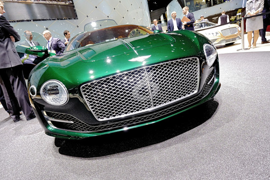 Name: Bentley-EXP-10-Speed-6a-95601.jpg Größe: 1024x683 Dateigröße: 346560 Bytes