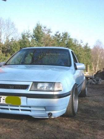 Name: Opel-Vectra_A12.jpg Größe: 337x450 Dateigröße: 21466 Bytes