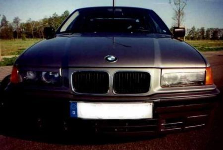 Name: BMW-318i1.jpg Größe: 450x303 Dateigröße: 21125 Bytes