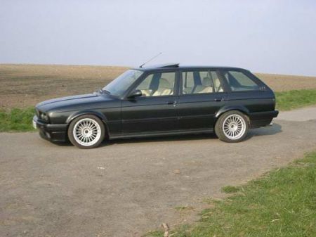 Name: BMW-325i_touring2.jpg Größe: 450x337 Dateigröße: 22692 Bytes