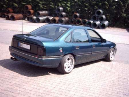 Name: Opel-Vectra_A_25_V63.jpg Größe: 450x338 Dateigröße: 24672 Bytes