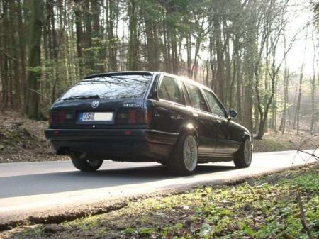 Name: BMW-325i_touring1.jpg Größe: 450x337 Dateigröße: 43086 Bytes