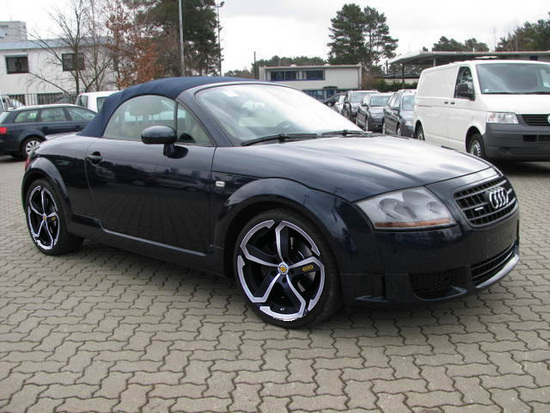 Name: Audi_TT_mit_Dotz_Hanzo.jpg Größe: 640x480 Dateigröße: 134989 Bytes