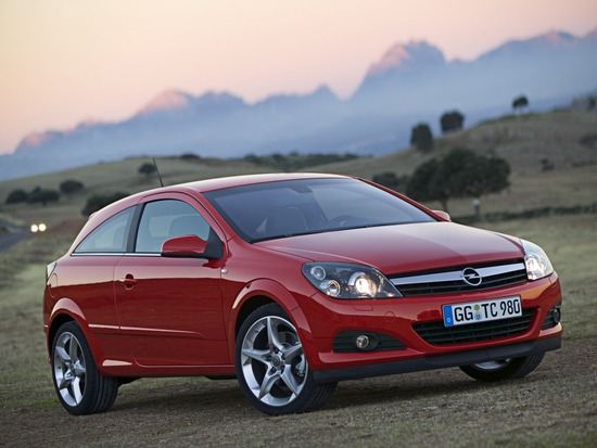 Name: opel_astra-gtc_m27.jpg Größe: 1600x1200 Dateigröße: 308601 Bytes