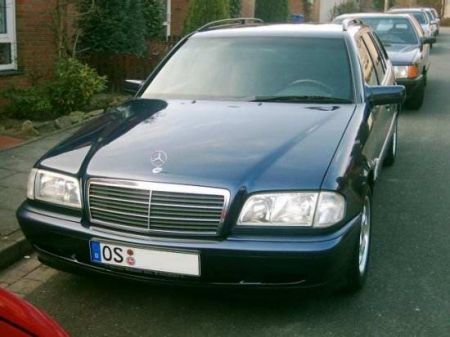 Name: Mercedes-C220_CDi_T-Modell5.jpg Größe: 450x337 Dateigröße: 28217 Bytes