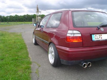 Name: VW-Golf_34.jpg Größe: 450x337 Dateigröße: 32982 Bytes