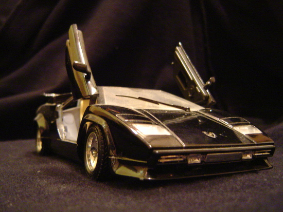 Name: Lamborghini_Countach_2.JPG Größe: 2048x1536 Dateigröße: 1488747 Bytes