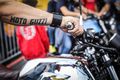 Motorrad - Offenes Tor bei Moto Guzzi