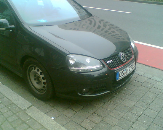 Name: GTI_auf_Stahl.jpg Größe: 1280x1024 Dateigröße: 322484 Bytes