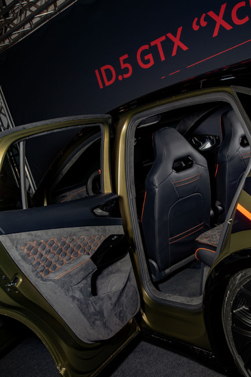 Name: PS-Sattlerei_VW_ID5_16.jpg Größe: 1280x1920 Dateigröße: 295840 Bytes