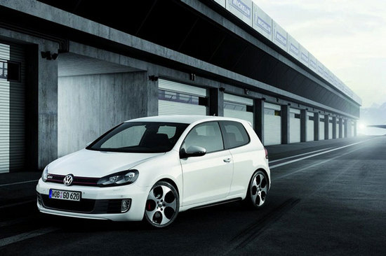 Name: Golf-VI-GTI-8.jpg Größe: 728x485 Dateigröße: 66842 Bytes