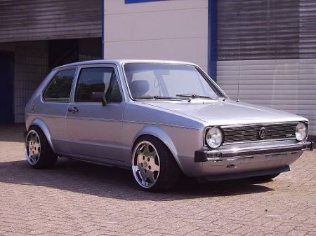 Name: VW-Golf_1.jpg Größe: 450x337 Dateigröße: 52938 Bytes