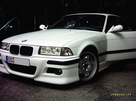 Name: BMW-325i_E36.jpg Größe: 450x337 Dateigröße: 37773 Bytes